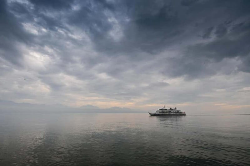 Lausanne private guided city tour - Discover Lausannes Highlights in a Compact Private Tour