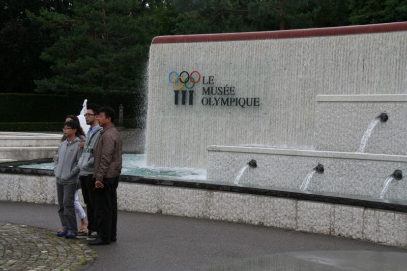 Lausanne: Private Walking Tour with a Local Guide - Exploring Lausanne with a Local Guide: An Honest Look