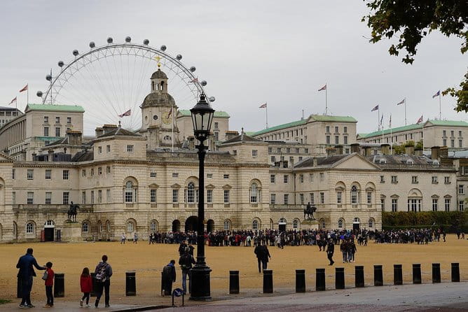 Layover Tour of London from LHR Executive Luxurious Vehicle Private Tour 6 hour - A detailed look at this private London layover tour