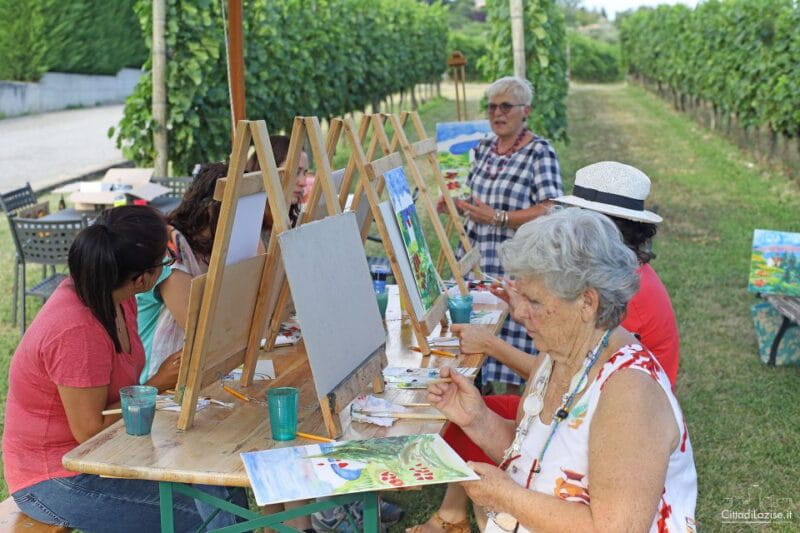 Lazise: Painting Expereince with Wine and Local Food Platter - FAQs