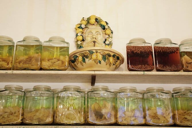 Learn how to make Amalfi limoncello - In-Depth Look at the Amalfi Limoncello Workshop