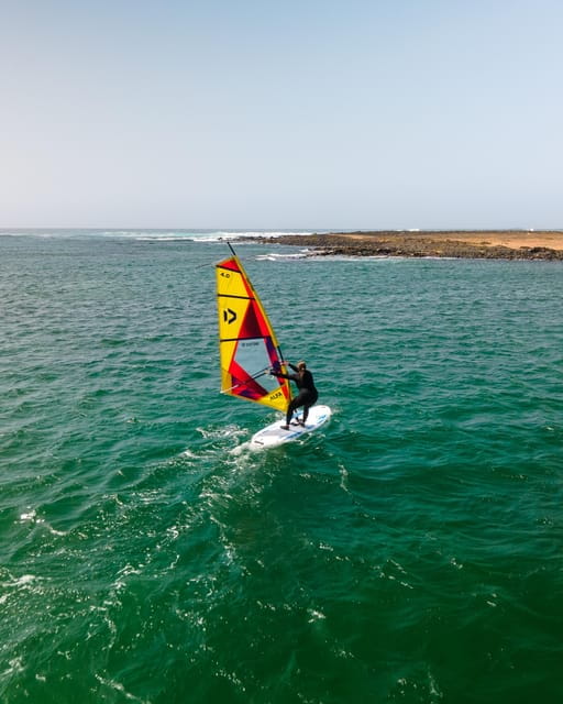 Learn to windsurf in Fuerteventura! - Price and Logistics: A Balance of Cost and Convenience