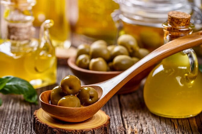 Leave the City Behind Tour with Guide Driver starts from Palermo - FAQs