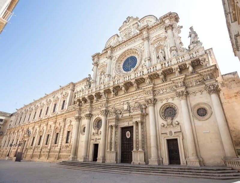 Lecce: Guided Sightseeing Walking Tour - The Guide and Group Dynamics: A Personal Touch