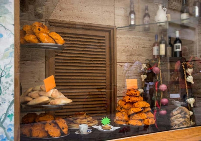 Lecce: The Ultimate Street Food Tour with a Local - Hearty Puccia: Wood-fired Bread with Horse Meat or Veggies