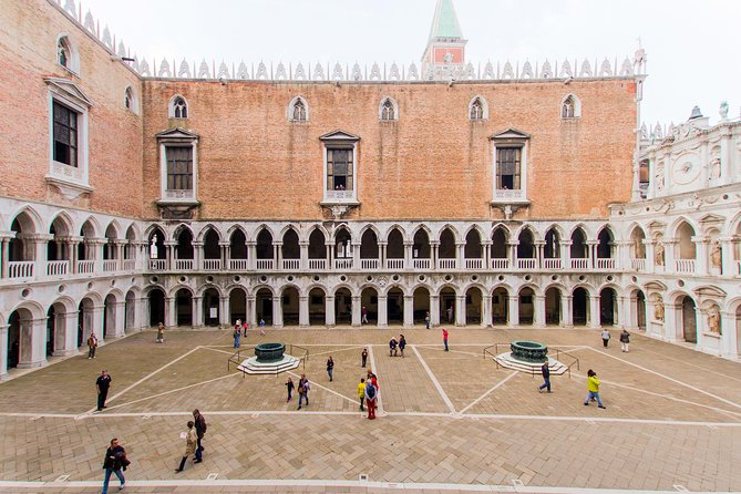 Legendary Venice St. Marks Basilica With Terrace Access & Doges Palace - Tour Meeting and Pickup Details