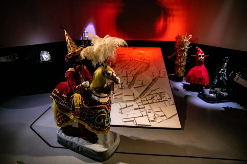 Legends of Cracow Robotic Show - Who Should Consider This Experience?