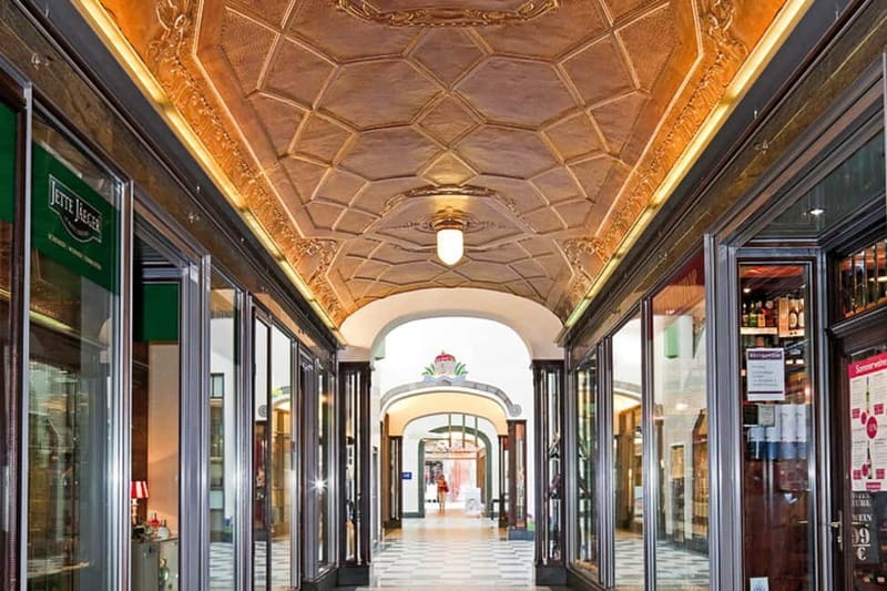 Leipzig: Courtyards, Houses, Trade - Passage Tour in German - Key points / Takeaways