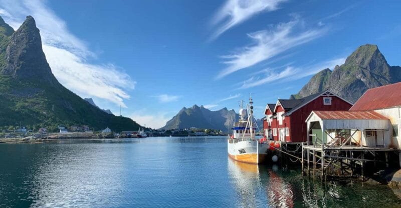 Leknes: 4 Hours Private Exclusive Car Sightseeing in Lofoten - Price and Value: Is it Worth It?