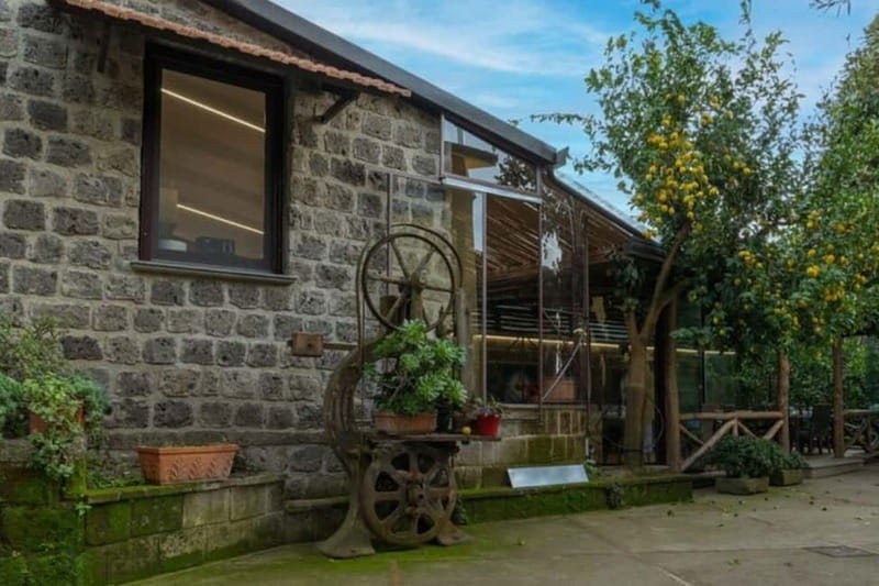 Lemò Restaurant - The Setting: Peaceful, Natural, and Inviting