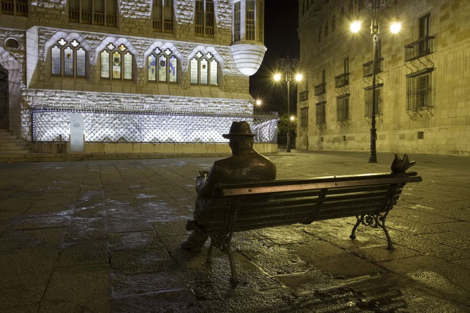 León, Gaudí and Modernism - The Guided Walking Tour