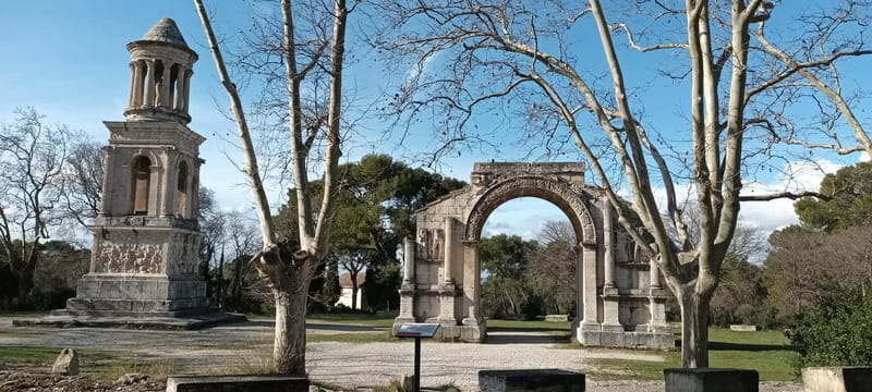 Les Baux De Provence and St-Rémy De Provence by electric bike - Exploring Provence by Electric Bike: A Detailed Review