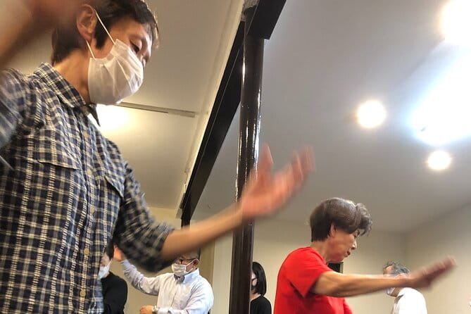 Let'S Dance Bon Odori Japanese Folk Dance Near Tsutenkaku - Suitability for Travelers of All Ages and Backgrounds