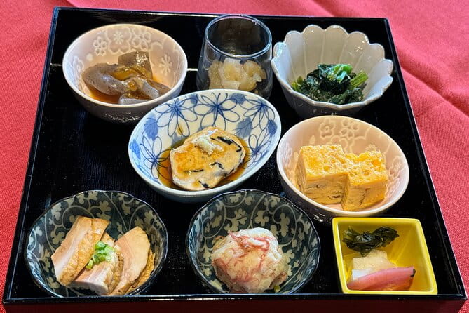 Lets Lunch / YANAKA MADAME HOME / Local Dish & Rice Ball Making. - Meet the Hosts