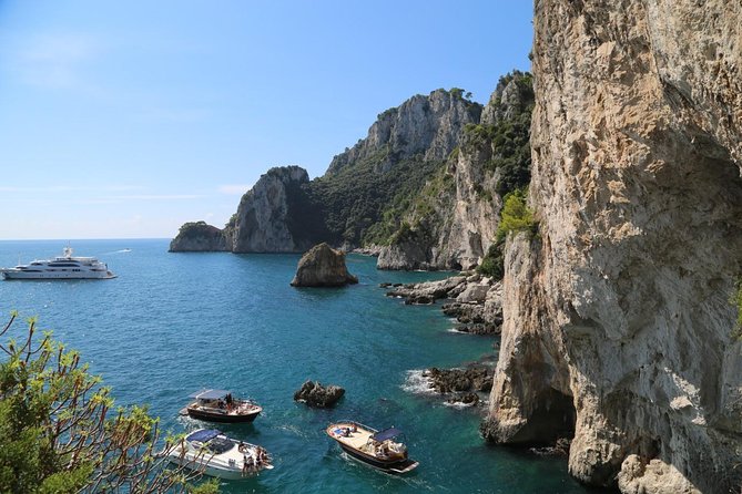 Li Galli Islands and Capri Small Group Boat Tour From Amalfi - Boat Tour Details