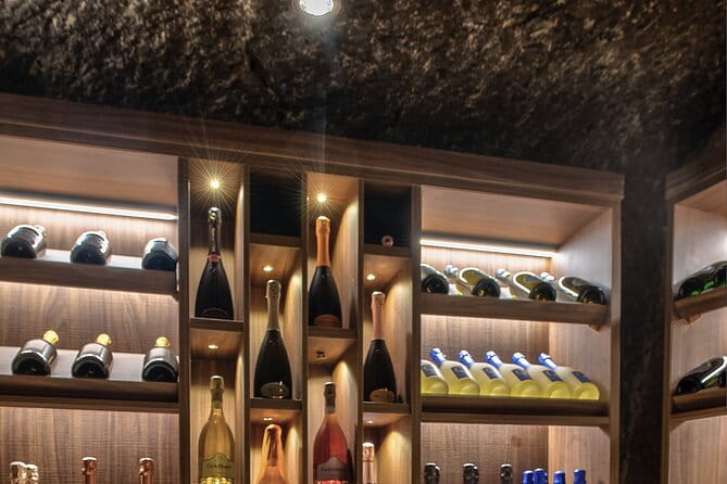 Light dinner accompanied with Masterclass Wines - The Wines and Tasting Notes