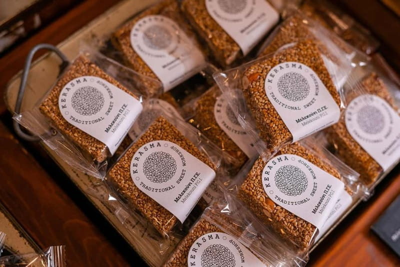 Lindos: Family Treasure Hunt Tour w/ Food Stops - Exploring Lindos with a Treasure Hunt: A Close-Up