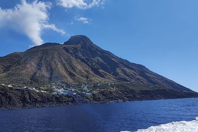 LIPARI PANAREA AND STROMBOLI BY NIGHT excursion - Who Will Love This Trip?