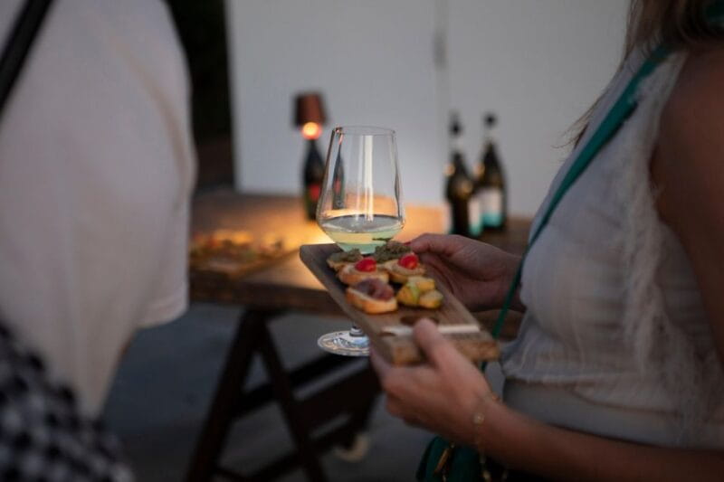 LIPARI WINERY - SUNSET WINE TASTING - Who this experience suits best