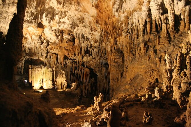 Lipica Stud Farm and Skocjan Caves from Koper - FAQ