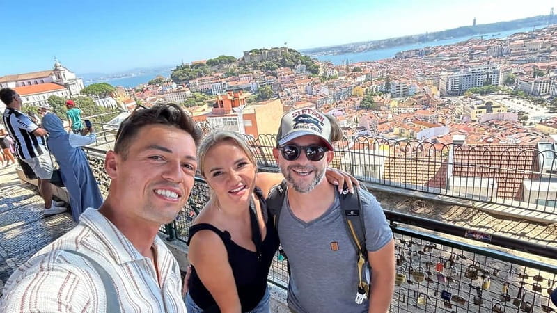 Lisboa: Tuk Tuk ride in Alfama & pick-up you at the hotel. - Exploring Lisbon on a Vintage Tuk Tuk