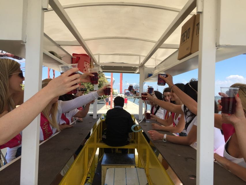 Lisbon: 1-Hour Beer or Sangria Bike Sightseeing Tour - Group Size and Capacity