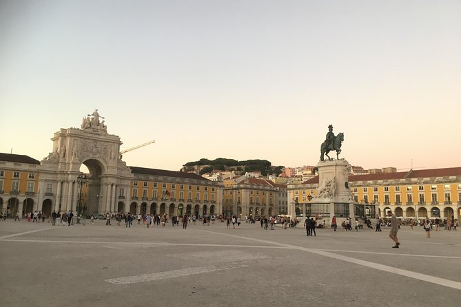 Lisbon: 1-Hour City Tour on a Private Tuk Tuk - Pickup and Insurance