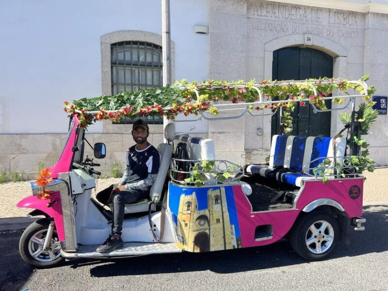 Lisbon: 3-HOUR Guided Tuk Tuk Tour in Old Town & City Center - Exploring Lisbon in a Tuk Tuk: What You Can Expect