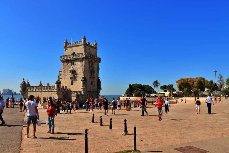 LISBON: Amazing Tuktuk tours with a local portuguese guide - Exploring Lisbon in a Tuktuk: A Personal Touch