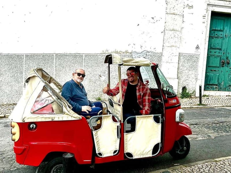 LISBON: Amazing Tuktuk tours with a local portuguese guide - Price & Logistics: Analyzing the Value