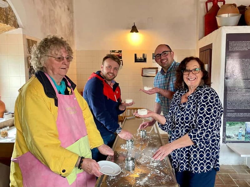 Lisbon: Azeitão Cheese Workshop with Wine & Food Tasting - Tasting Portugal’s Finest Wines: Azeitão Winery