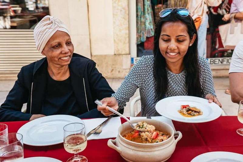 Lisbon: Baixa District Food Tour with Dinner and Drinks - The Itinerary: A Walk Through Lisbon’s Historic Heart