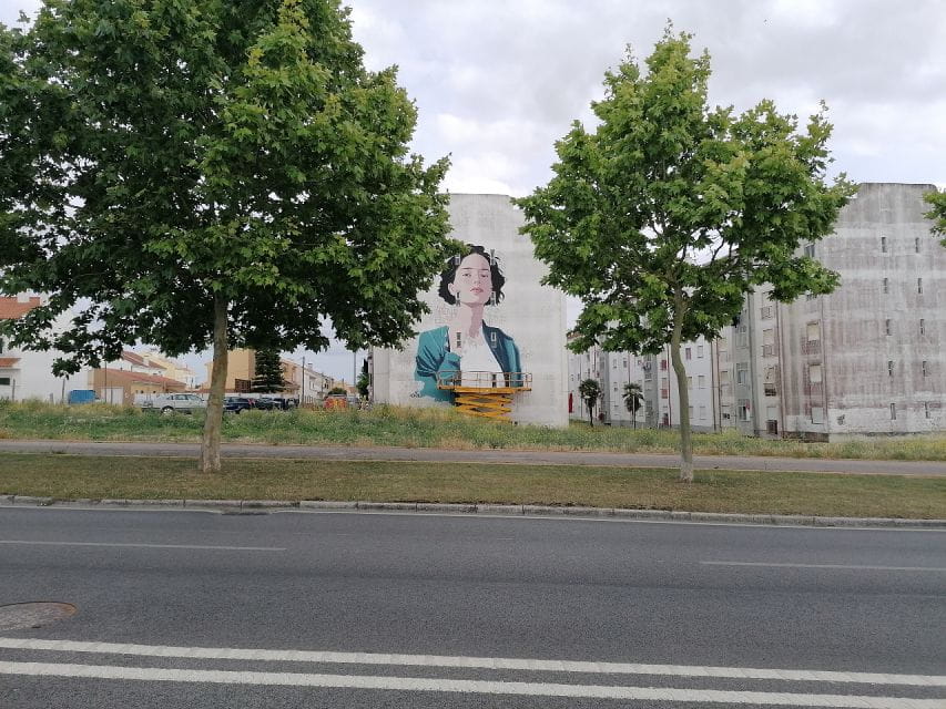 Lisbon Bay Private Street Art Tour - Private Transportation