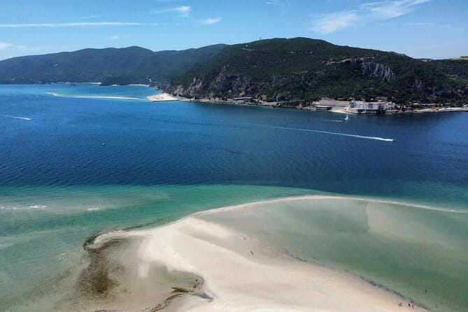 Lisbon: Boat Tour in Paradise - Discovering the Coast of Arrábida