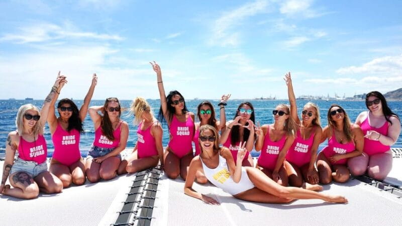 Lisbon: Catamaran Boat Party with Music, Open Bar & Dives - Key points / Takeaways