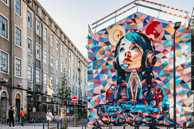 Lisbon City Half Day Private Guided Tour: Iconic Attractions - Trendy and Historic Neighborhoods: LX Factory & Pink Street