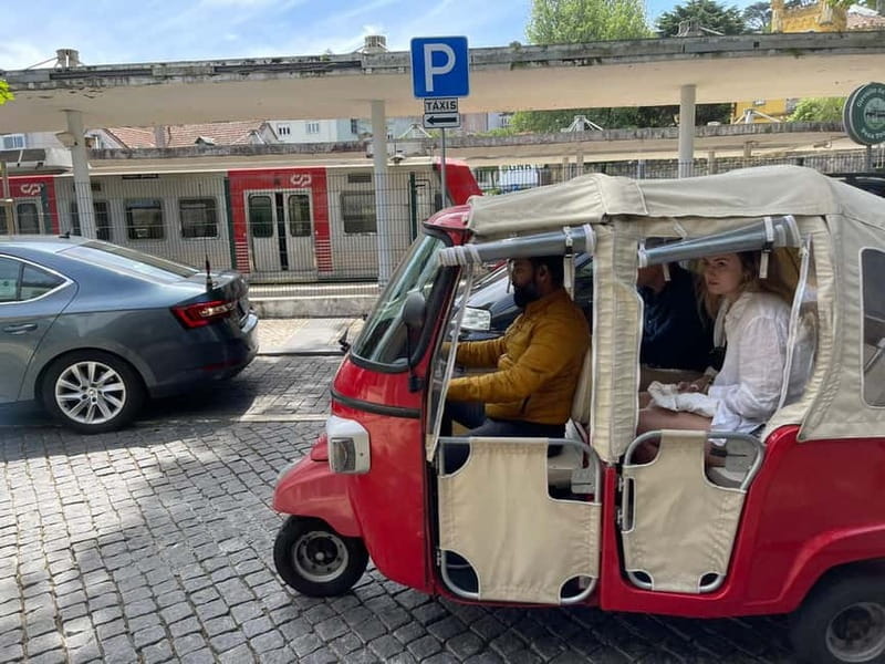 Lisbon: City Highlights Tuk-Tuk Guided Tour with Pickup - FAQ