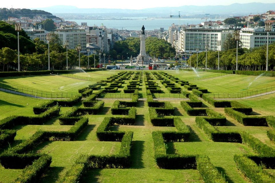 Lisbon City Tour - Park and Basilica Visit