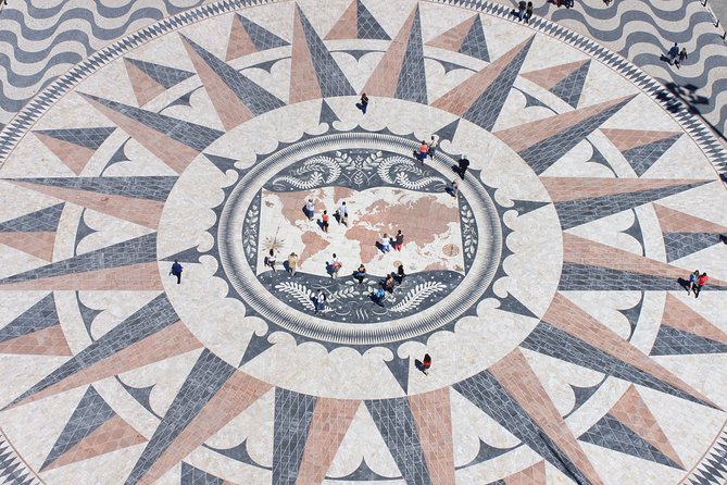 Lisbon Downtown & Alfama With a Guide Walking Tour - UNESCO World Heritage Sites