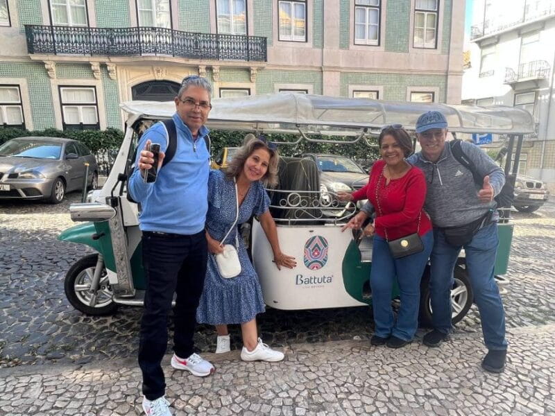 Lisbon Downtown & Belém: Private tour on a Tuk-tuk - Key points / Takeaways