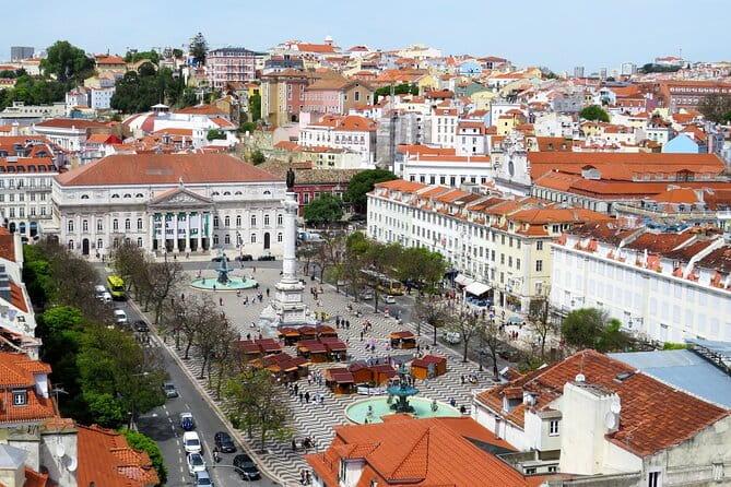 Lisbon Essentials 3h Tour: See, Taste and Learn with a Local - A Complete Look at the Lisbon Essentials 3-hour Tour