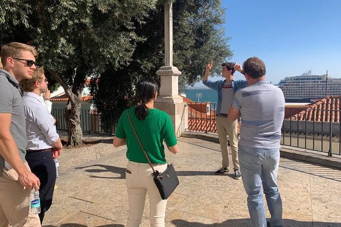 Lisbon experience tailored private tour (half day) - FAQ