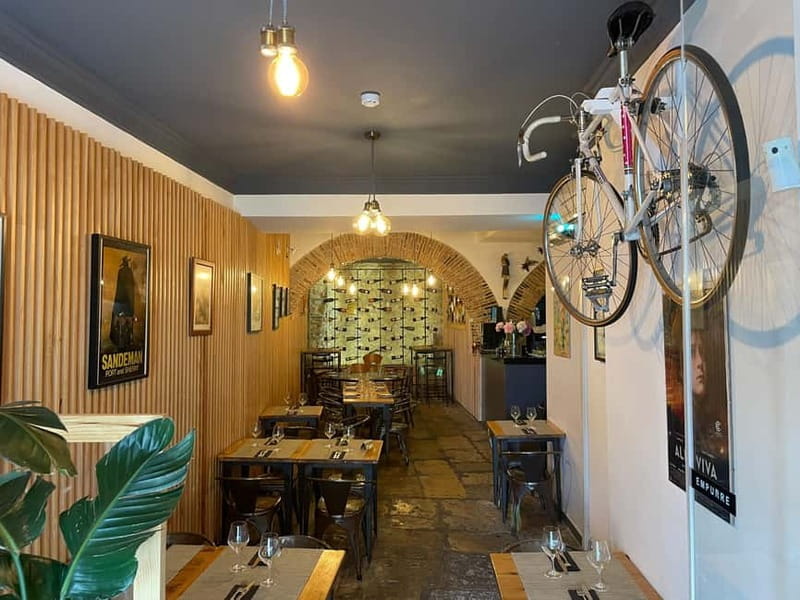 Lisbon: Fado Dinner Show with Traditional Portuguese Cuisine - FAQ