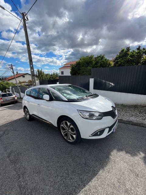 Lisbon: Fátima Day Tour with Private Car - FAQ