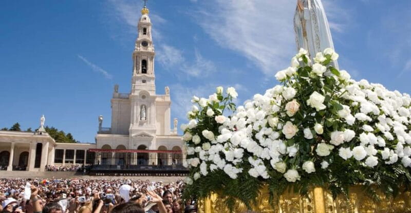 Lisbon: Fátima, Nazaré and Óbidos Full-Day Private Tour - An in-depth look at what this tour offers