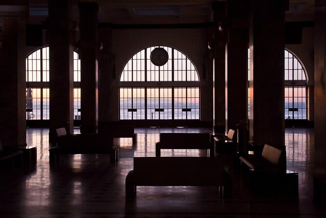 Lisbon From the 1755 Tsunami to the Age of Tourism - Private walking tour - Key Points / Takeaways