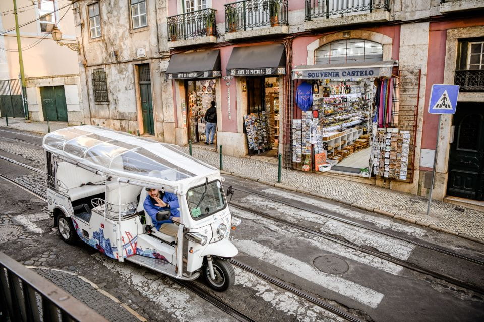 Lisbon: Full-Day Private 6-Hour Tuk Tuk Tour - Key Points