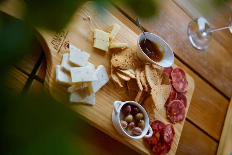 Lisbon: Full-Day Wine Tasting Tour in Setúbal ALL INCLUSIVE - Who Will Love This Tour?