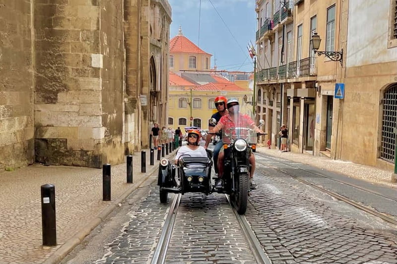 Lisbon : Historic Motorcycle Side-car Tour 1H - FAQ