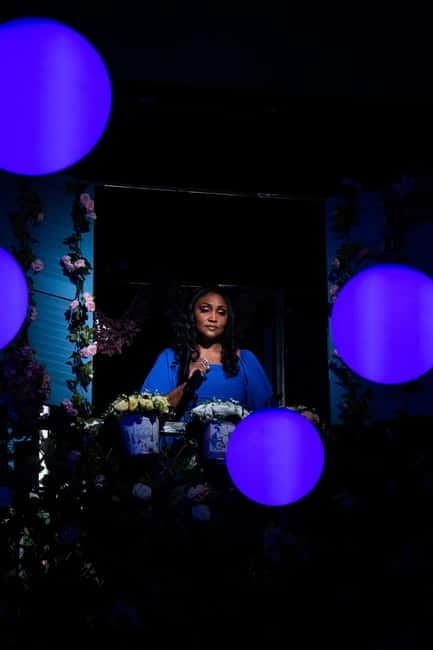 Lisbon: Mamma Mia Station Dinner Show with Drinks - What to Expect at Mamma Mia Station